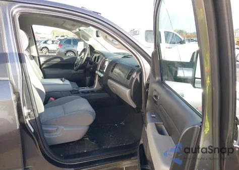 2013 Toyota Tundra Grade 5.7L V8 z USA, uszkodzony, nr VIN 5TFUY5F14DX308292